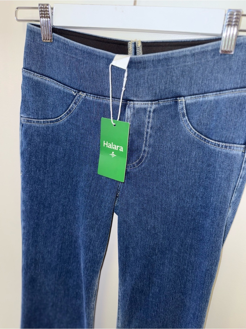 NWT HALARA (XS) Brand New Polyester 'Jeans' with Elastic Pull-On Waistband - Picture 3 of 6